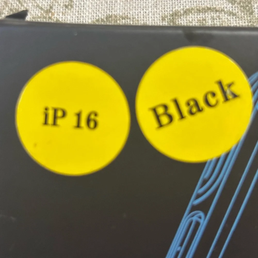 Black iPhone16 Case with Screen Protector